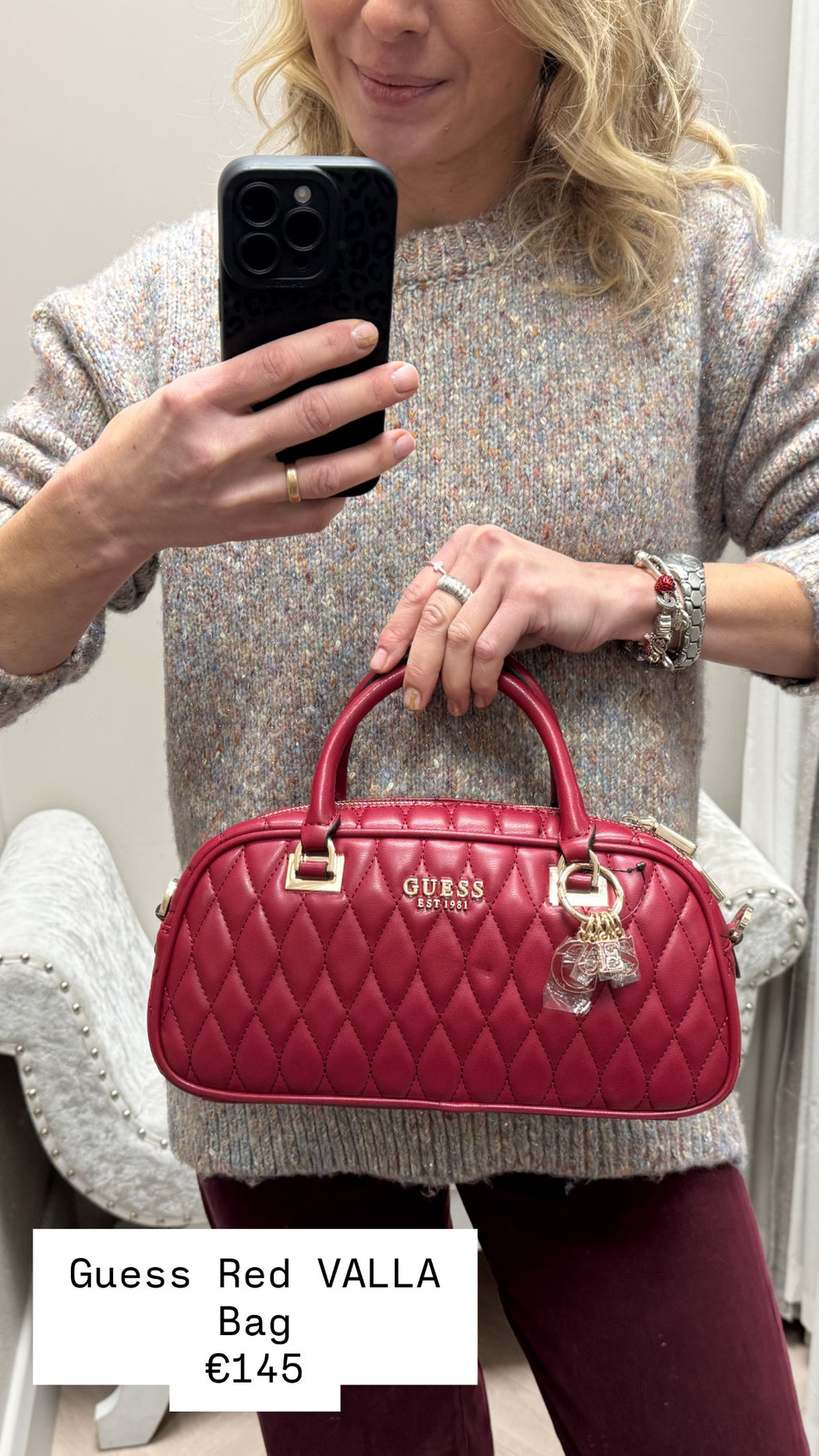 Guess Red VALLA Bag. QG812205.