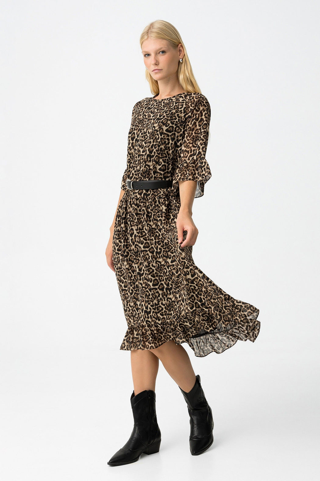 Jurassic leopard print midi