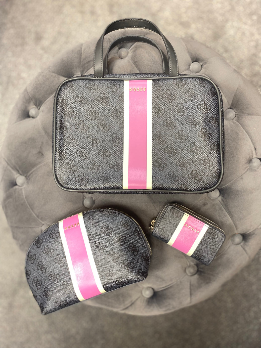 Pw7433p4111 Black pink top zip  compartment purse