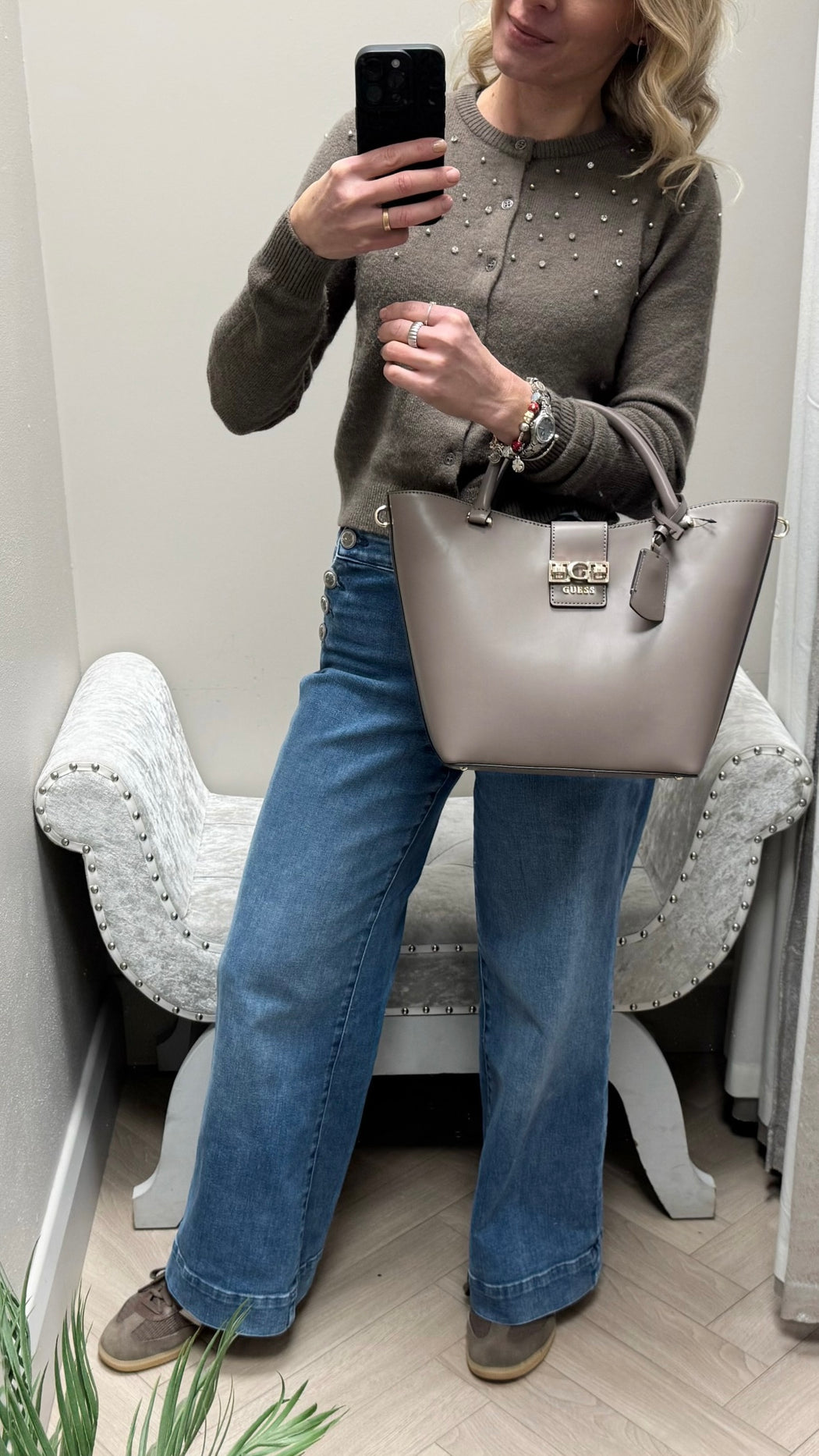 Guess bag VG989122
DARK TAUPE JANE