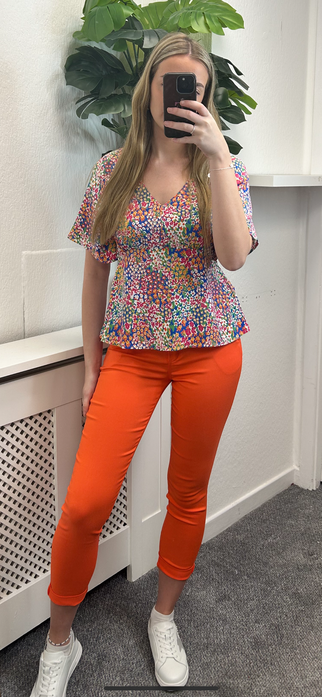 Shelly orange trousers