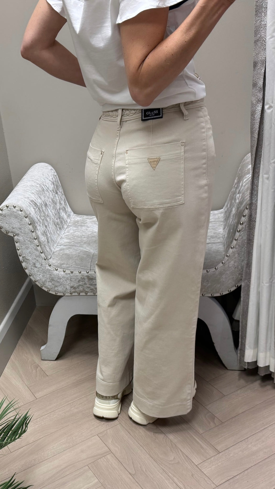 Zoya cream guess cropped jean w6gb15w1886-a115