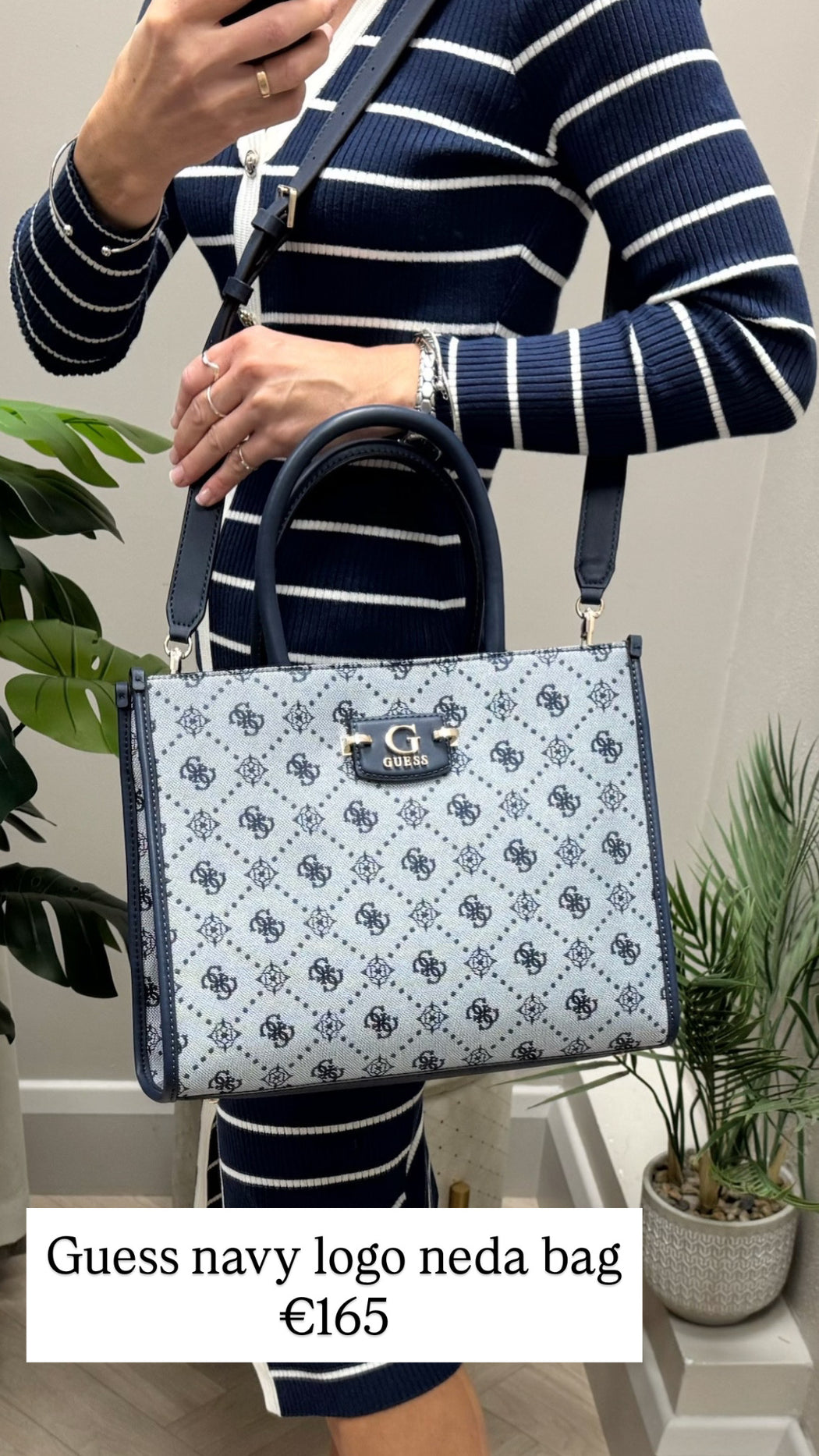 Guess navy logo neda bag jp965422