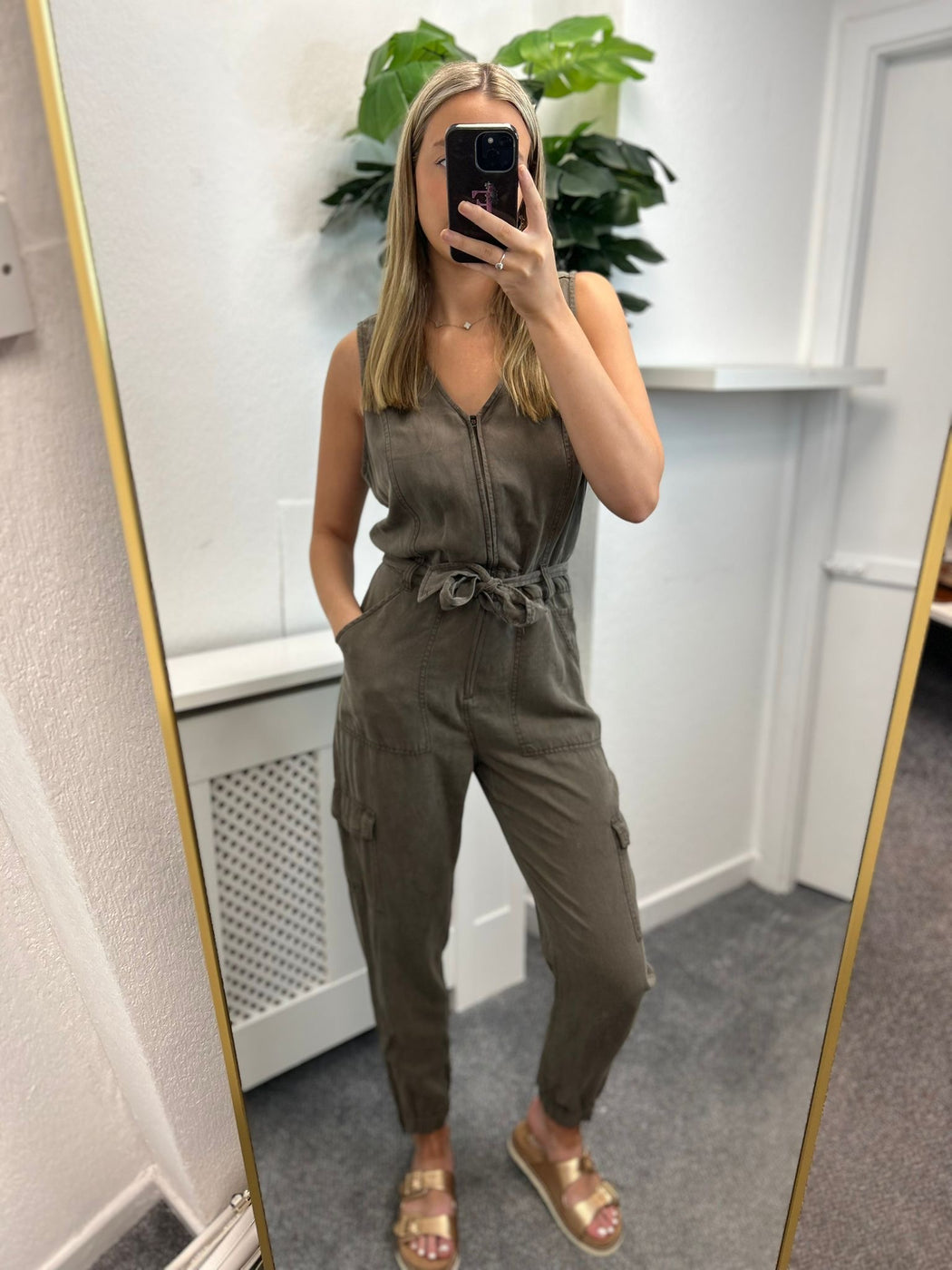 W4GD95WDX72 khaki belted guess Indy jumpsuit