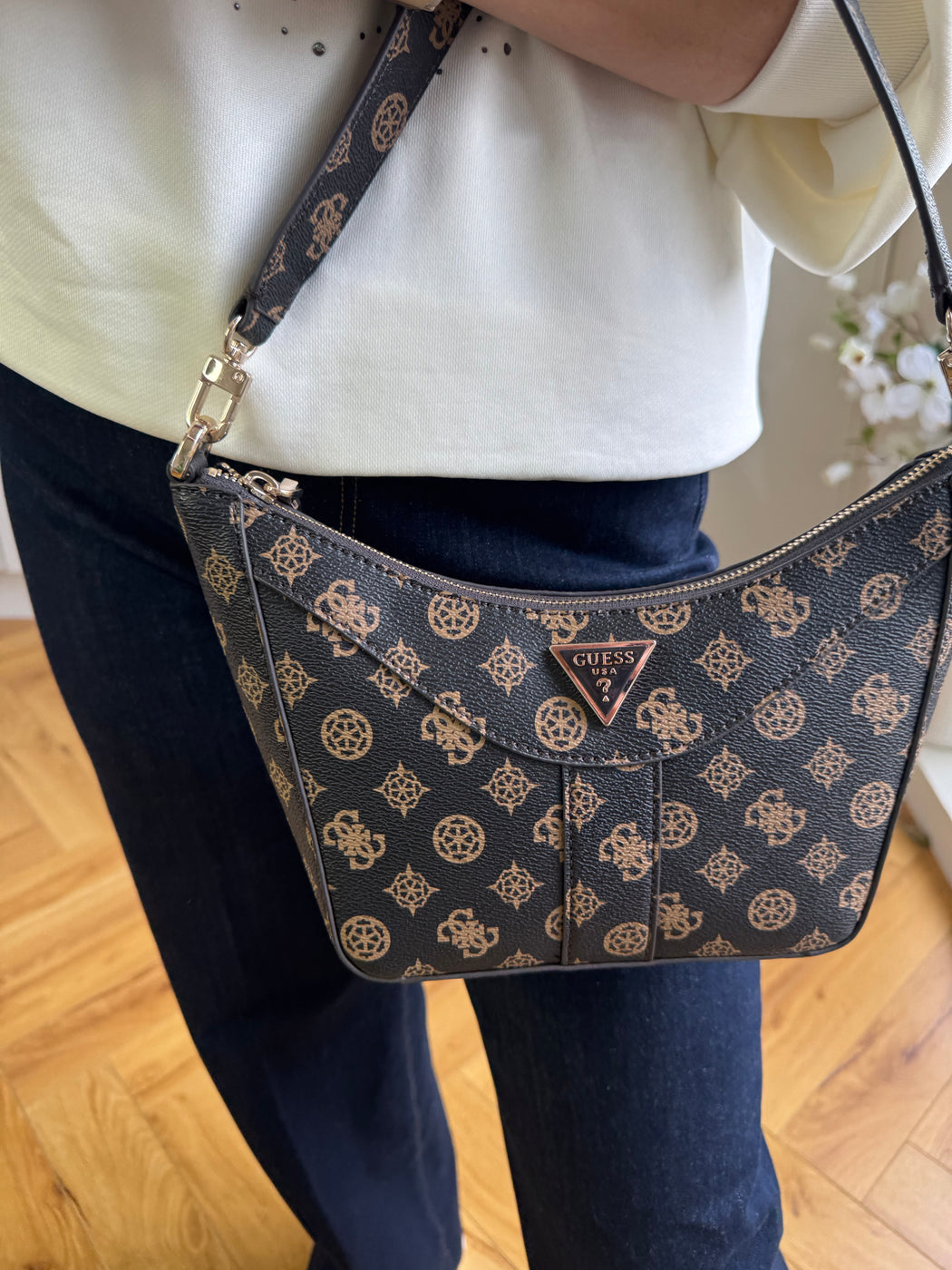 Guess mocha logo dorys satchel bag PM952117