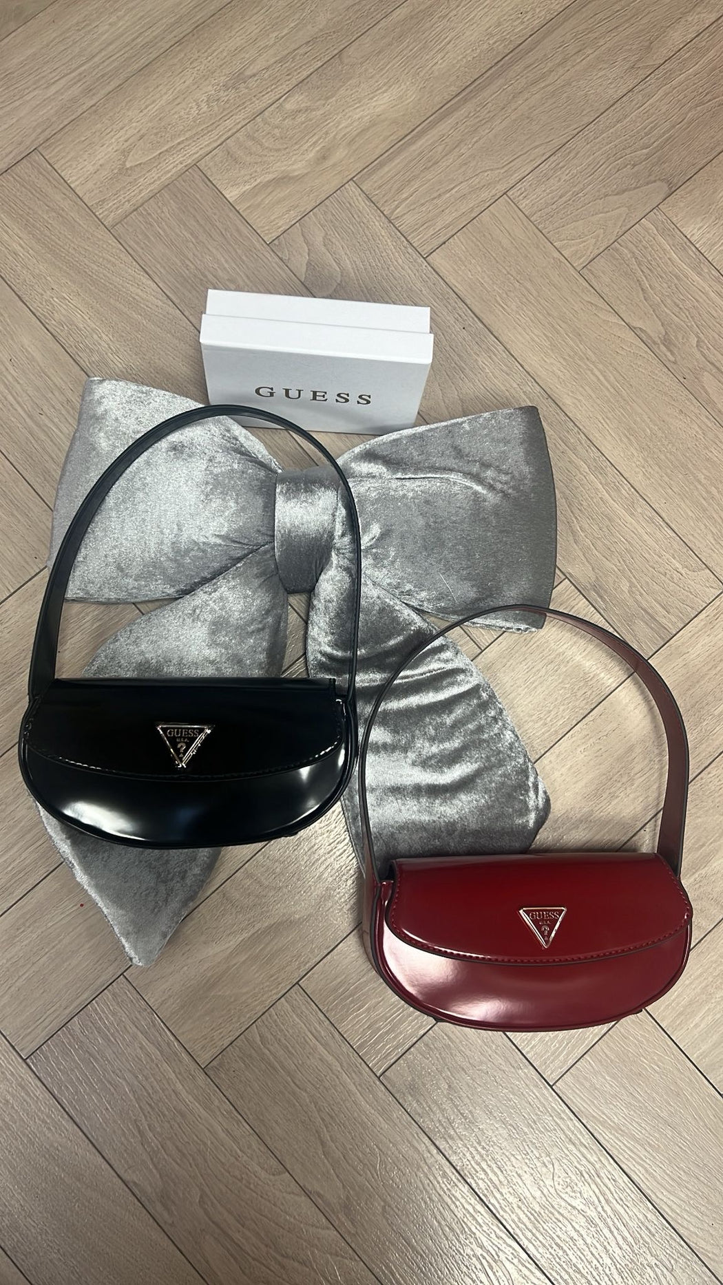 Guess black arnela mini shoulder bag NG949678