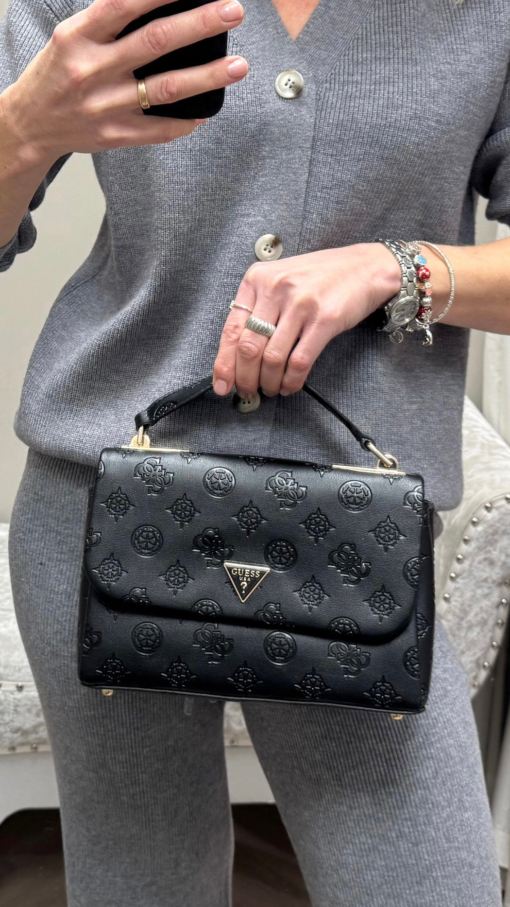 Guess Black Logo TISHA Bag. PD776420.