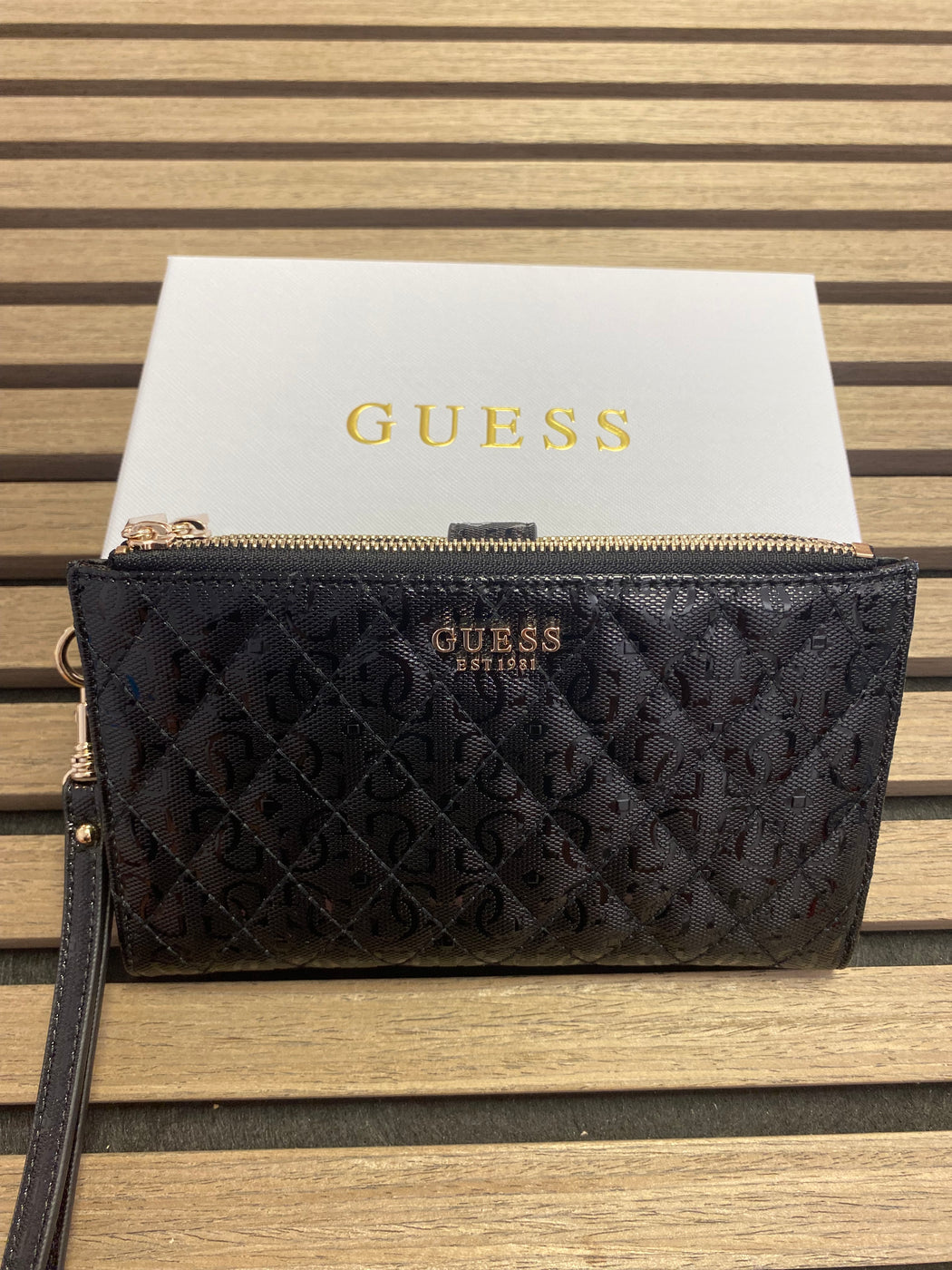 Gg932257 guess black  yarmilla organiser wallet