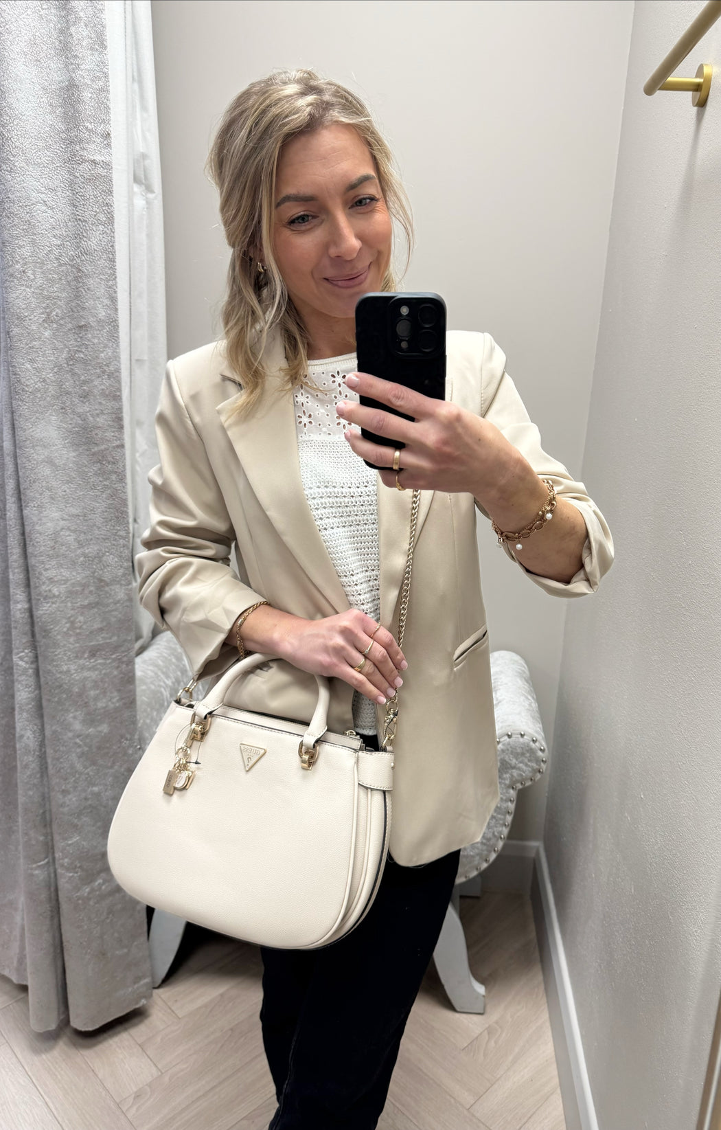 Fedora guess satchel Handbag - bone bg951909