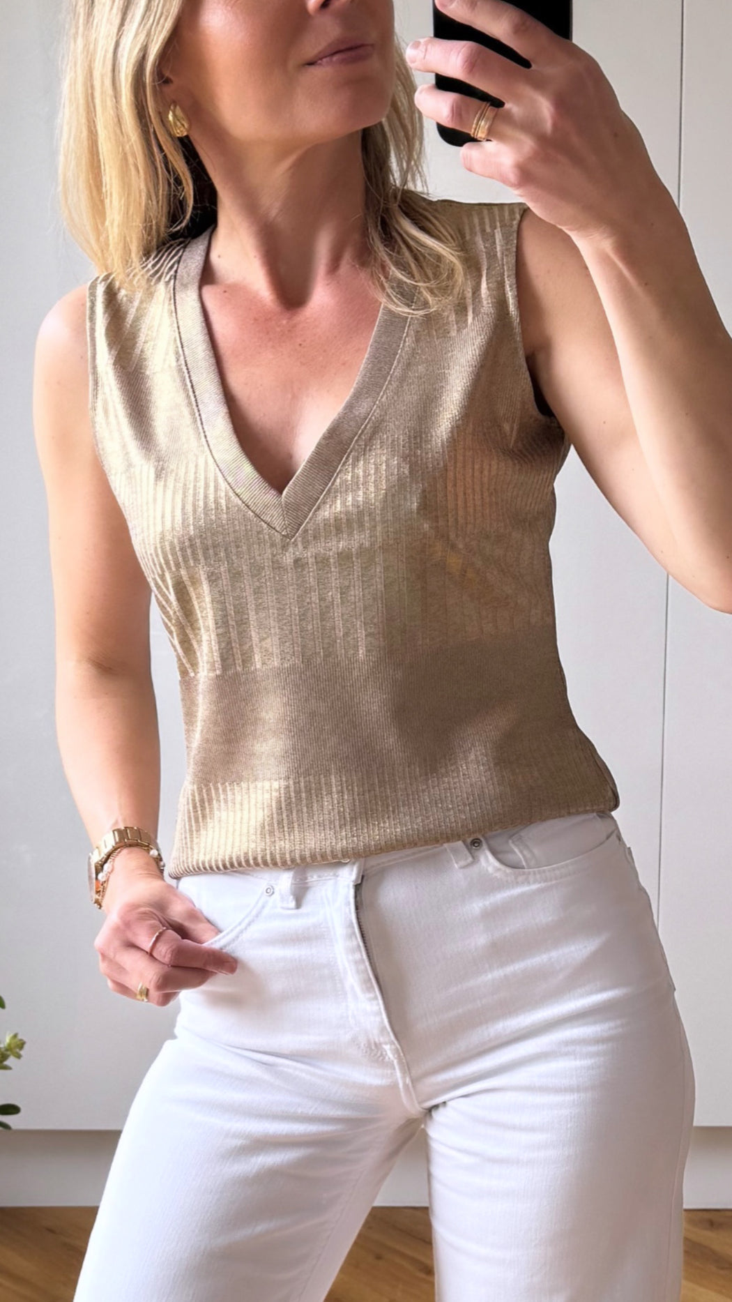 Guess gold  sleeveless top w6rp10kc812- FNJQ