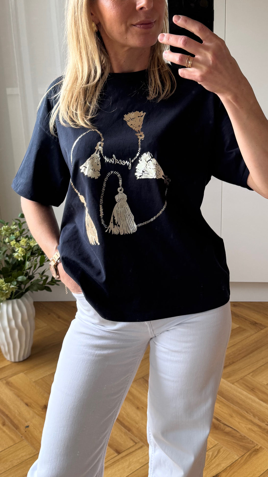 Maizena -10  navy t/shirt with gold print