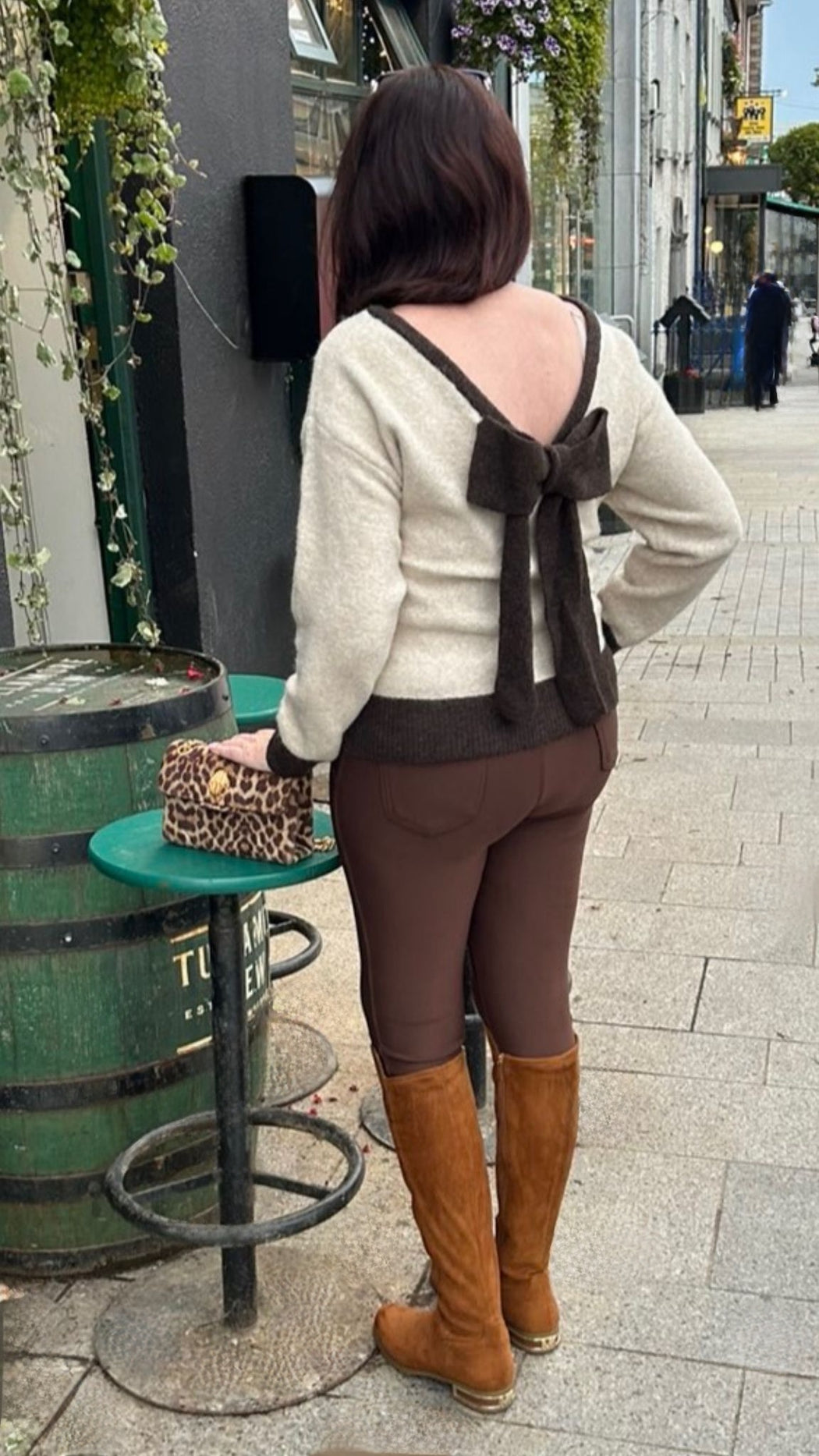 Kass bow back knit