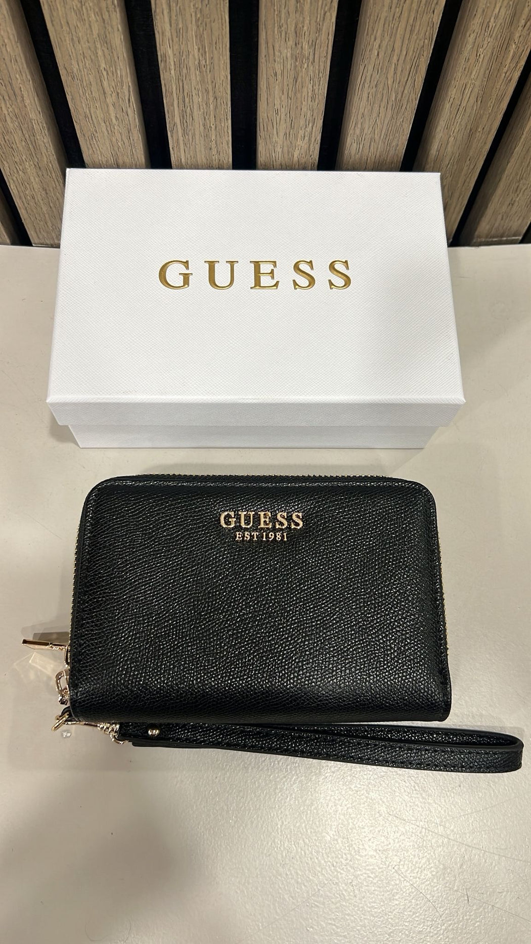 Bg7898164 black guess double zip amorette wallet