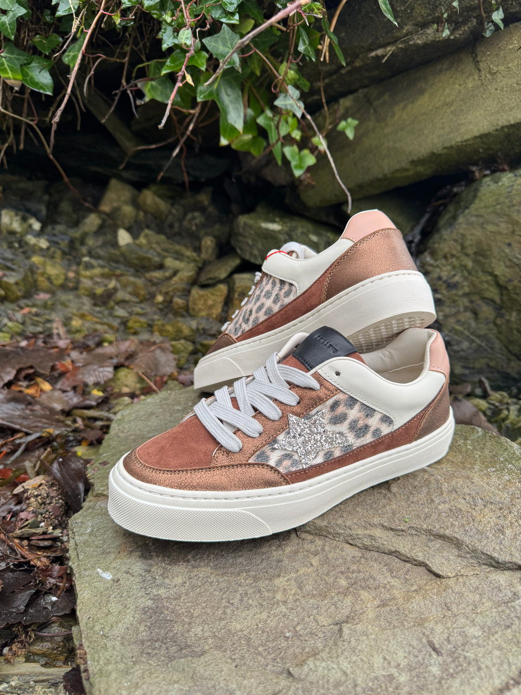 Seventy three antique bling