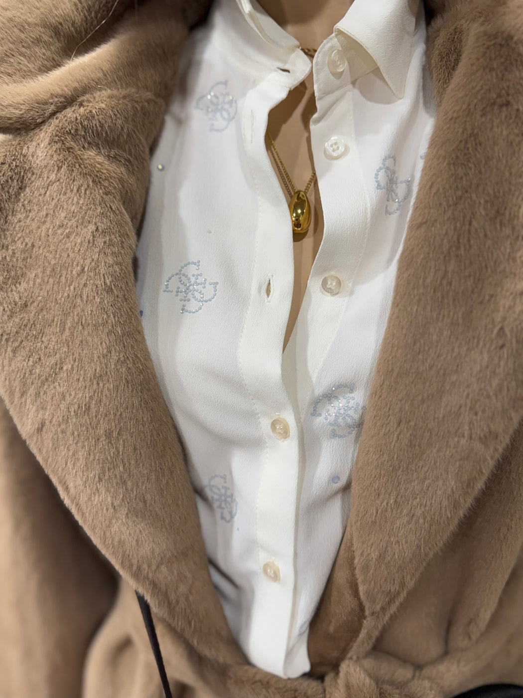 Guess cream flore logo shirt w5bh80w2982