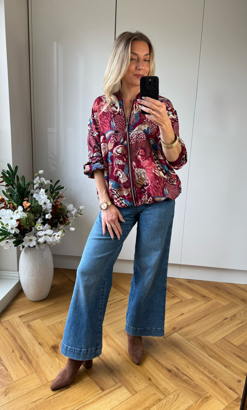 Satira wine bomber