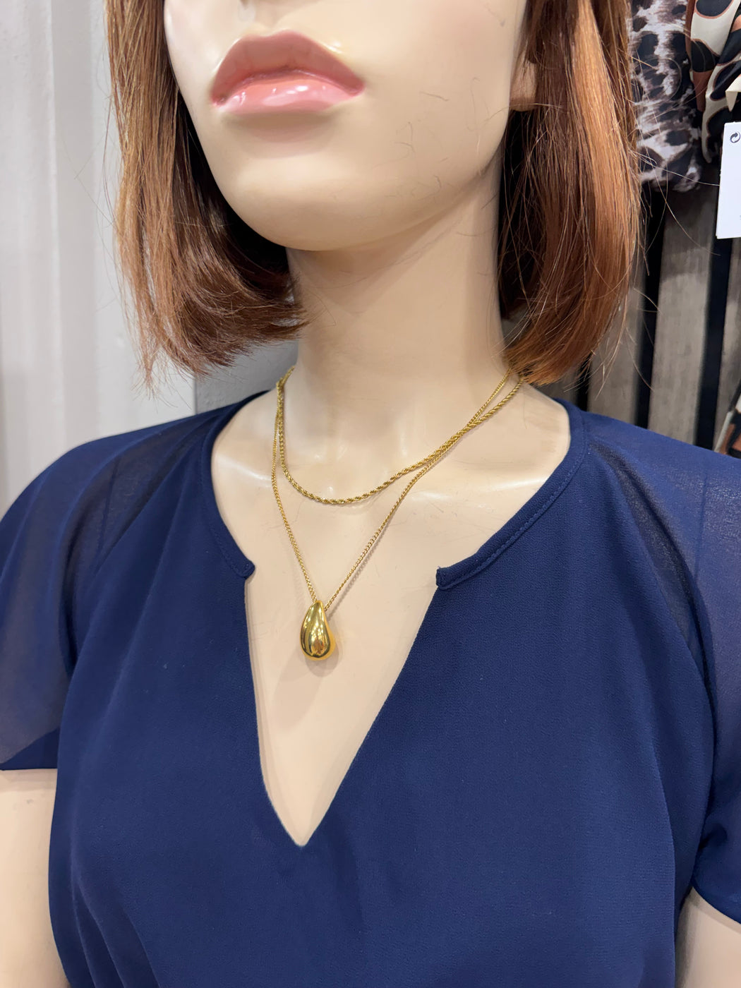 HEMATITE_A gold chain
