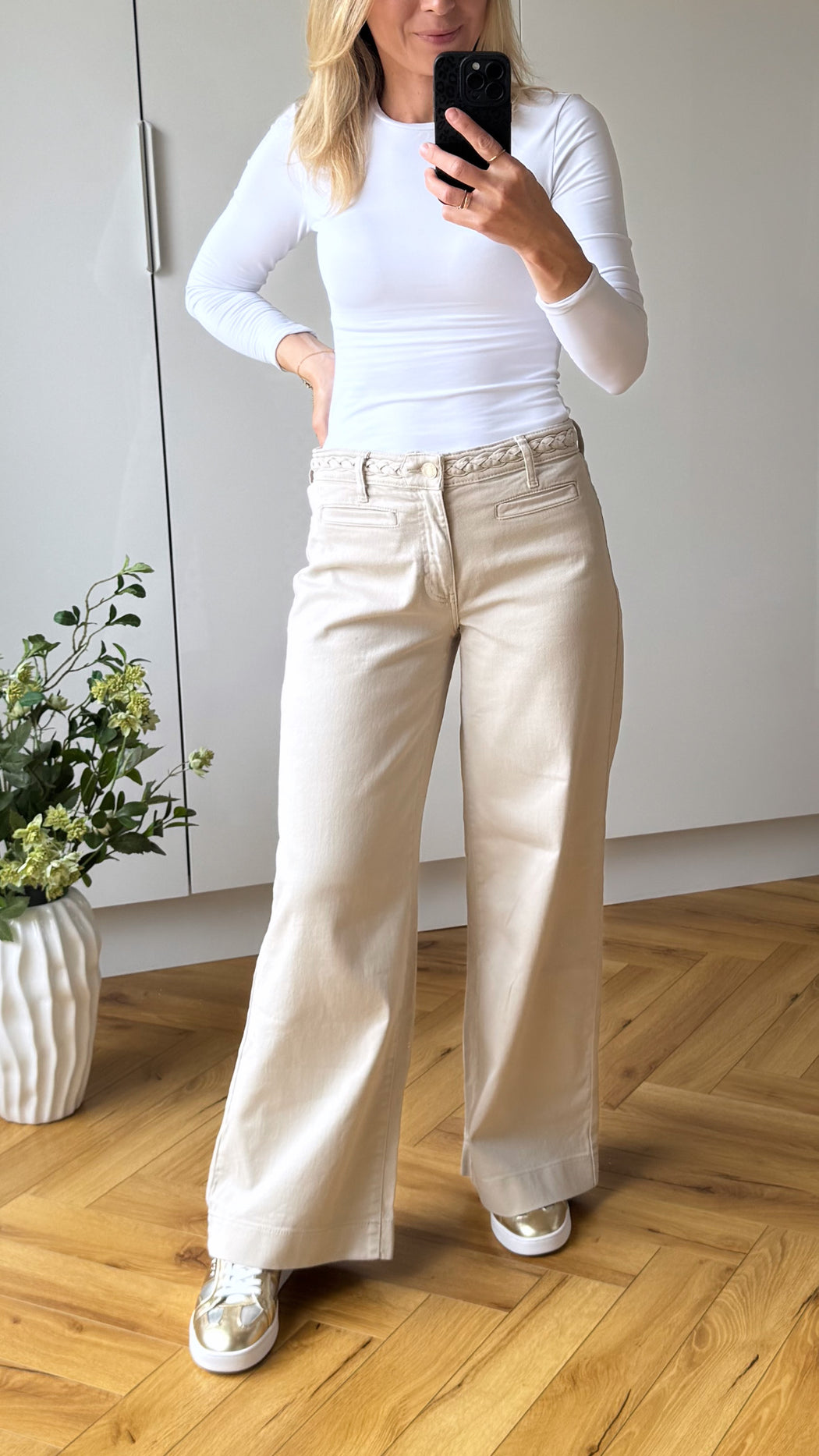 Zoya cream guess cropped jean w6gb15w1886-a115