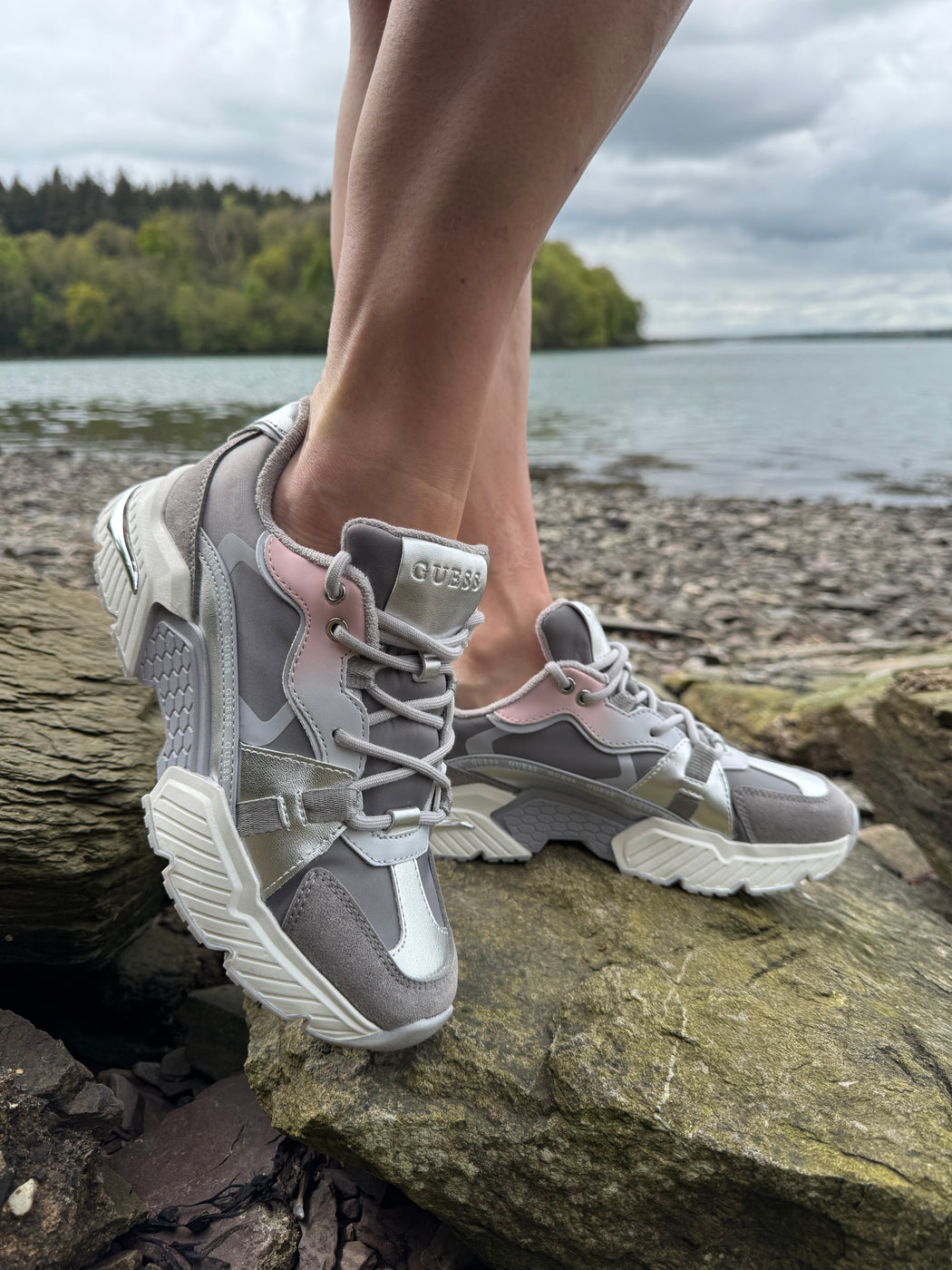 Guess Silver Shine Runners. FLJCR7LEL12