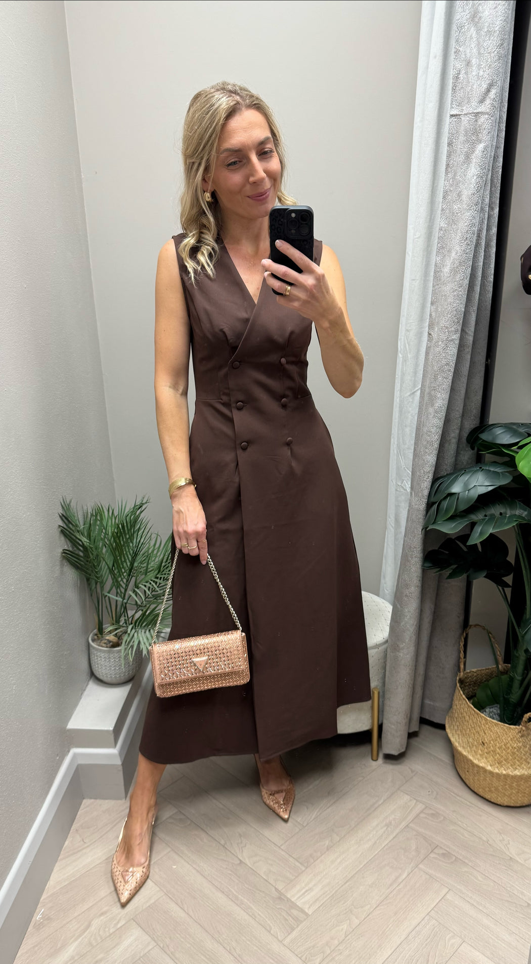 Hazel Tailored Sleeveless Midi Dress Brown