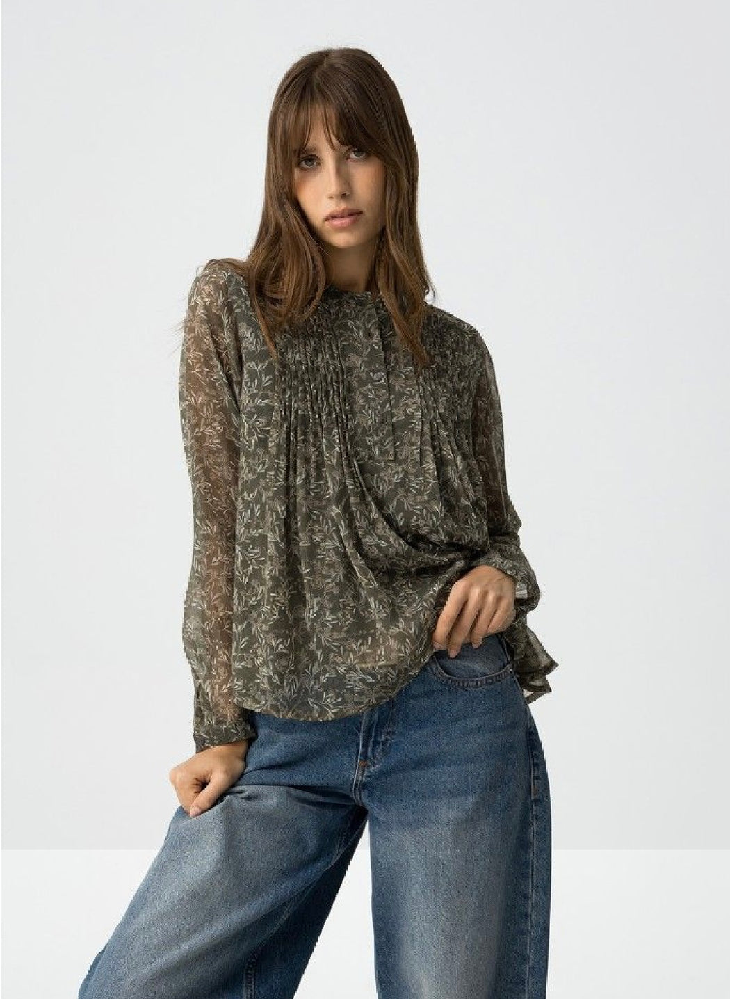 Carmilde floral blouse