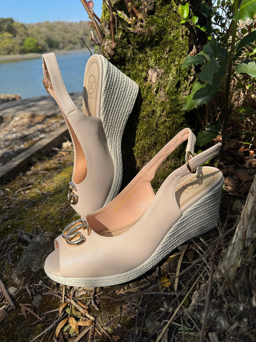 Duytrink blush wedge