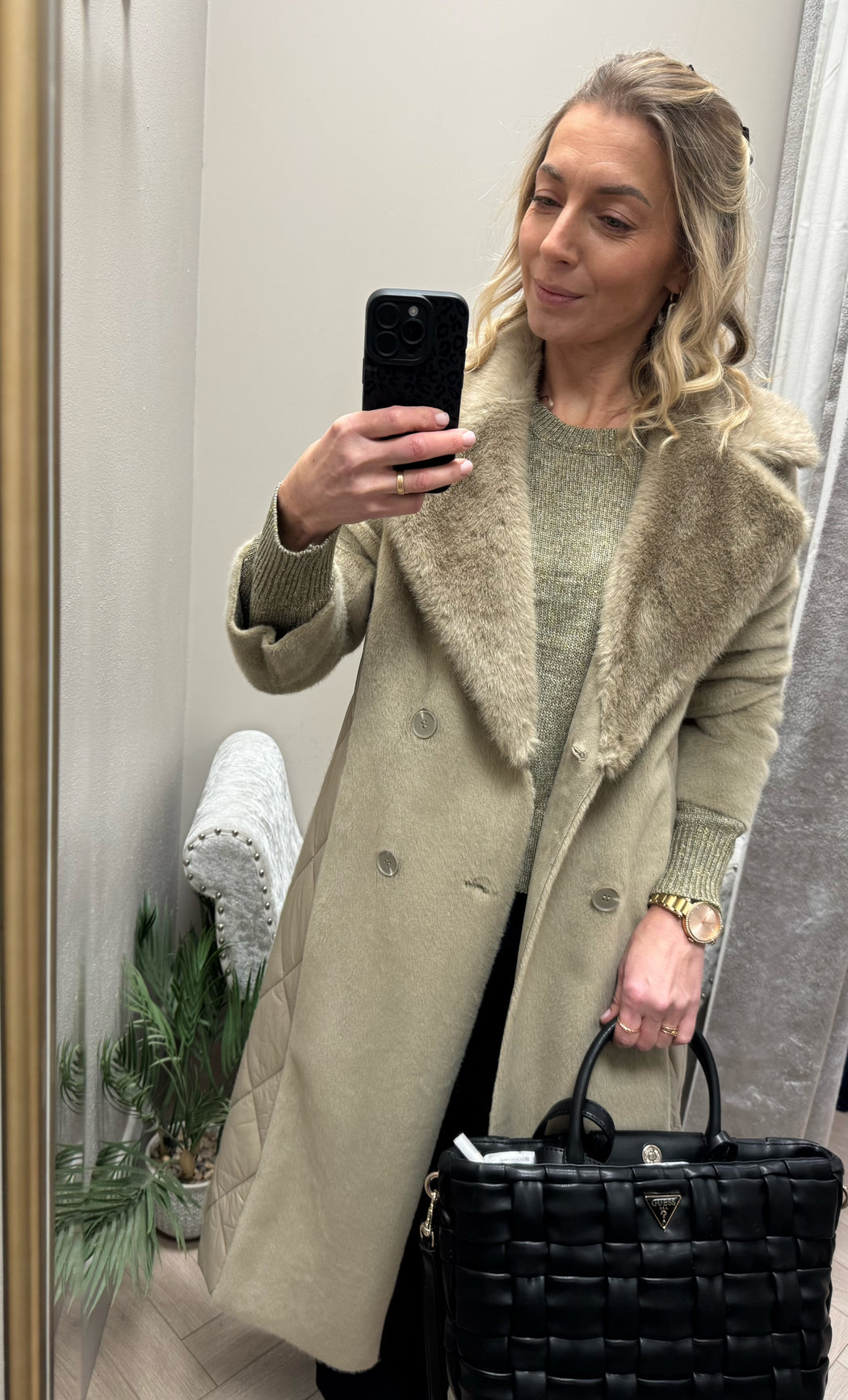 Guess Jole Coat. W5BL68W4200