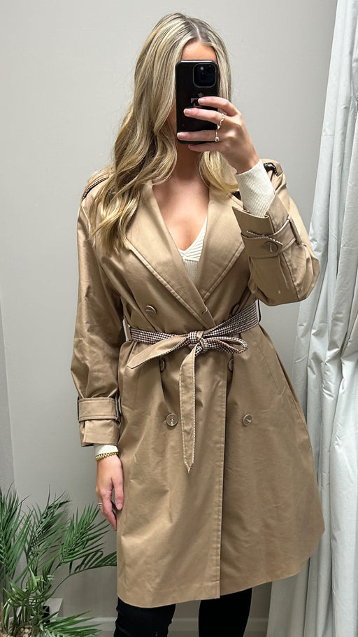 Mega trench camel jacket