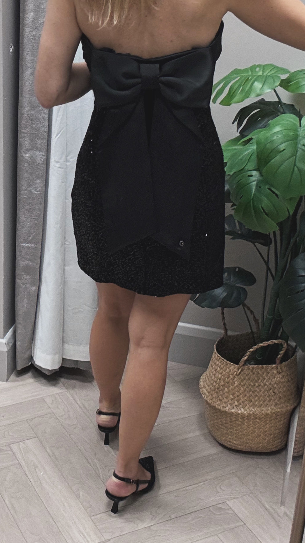 Guess gia mini sequins black dress w6bk45k6923