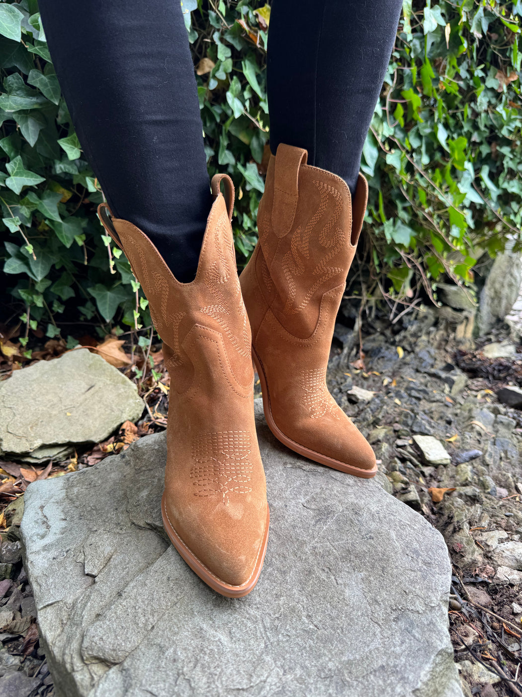 Guess 3/4 suede boots FLTSALSUE10