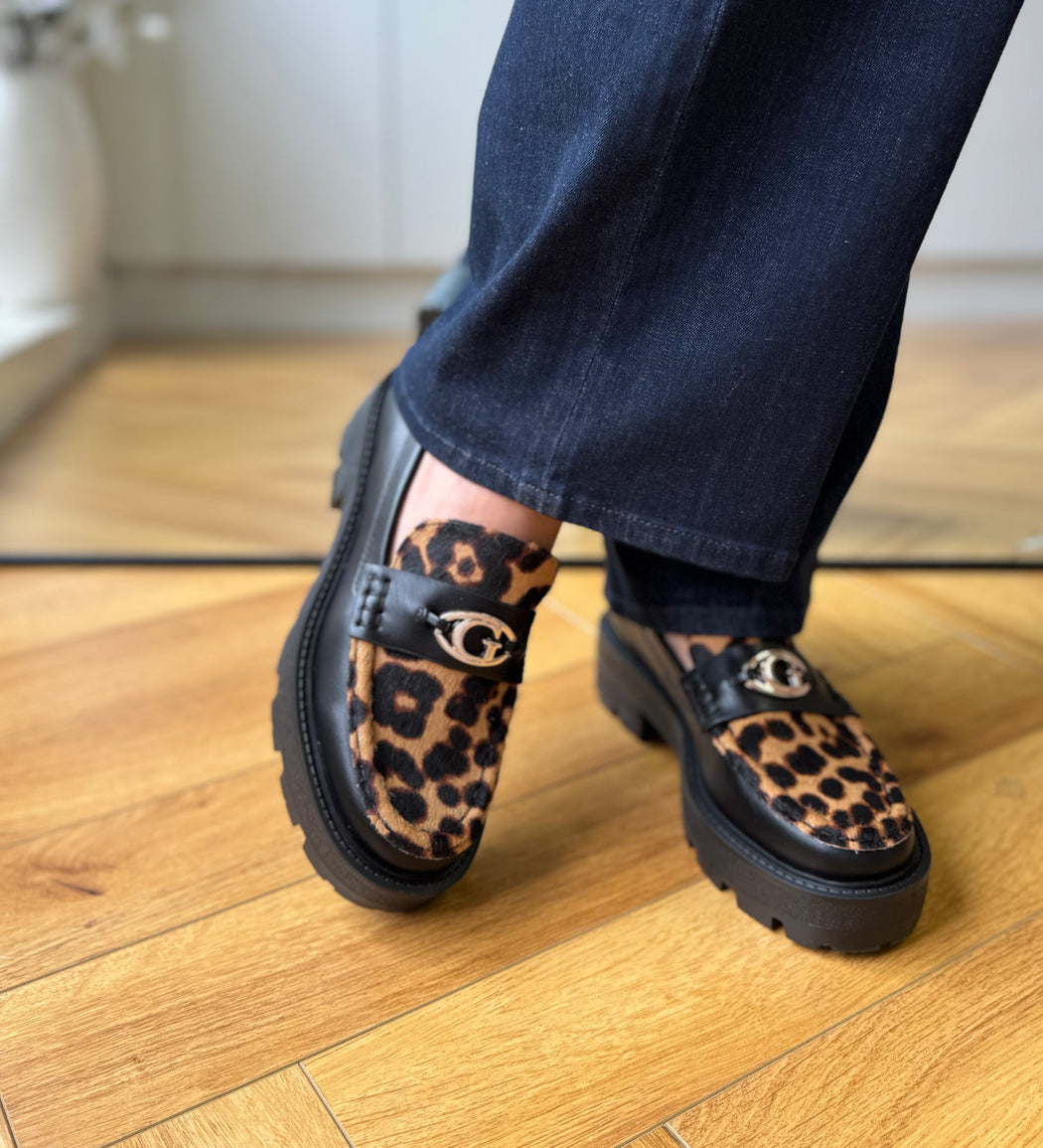 Guess black animal print loafer FLTYK2LEP14