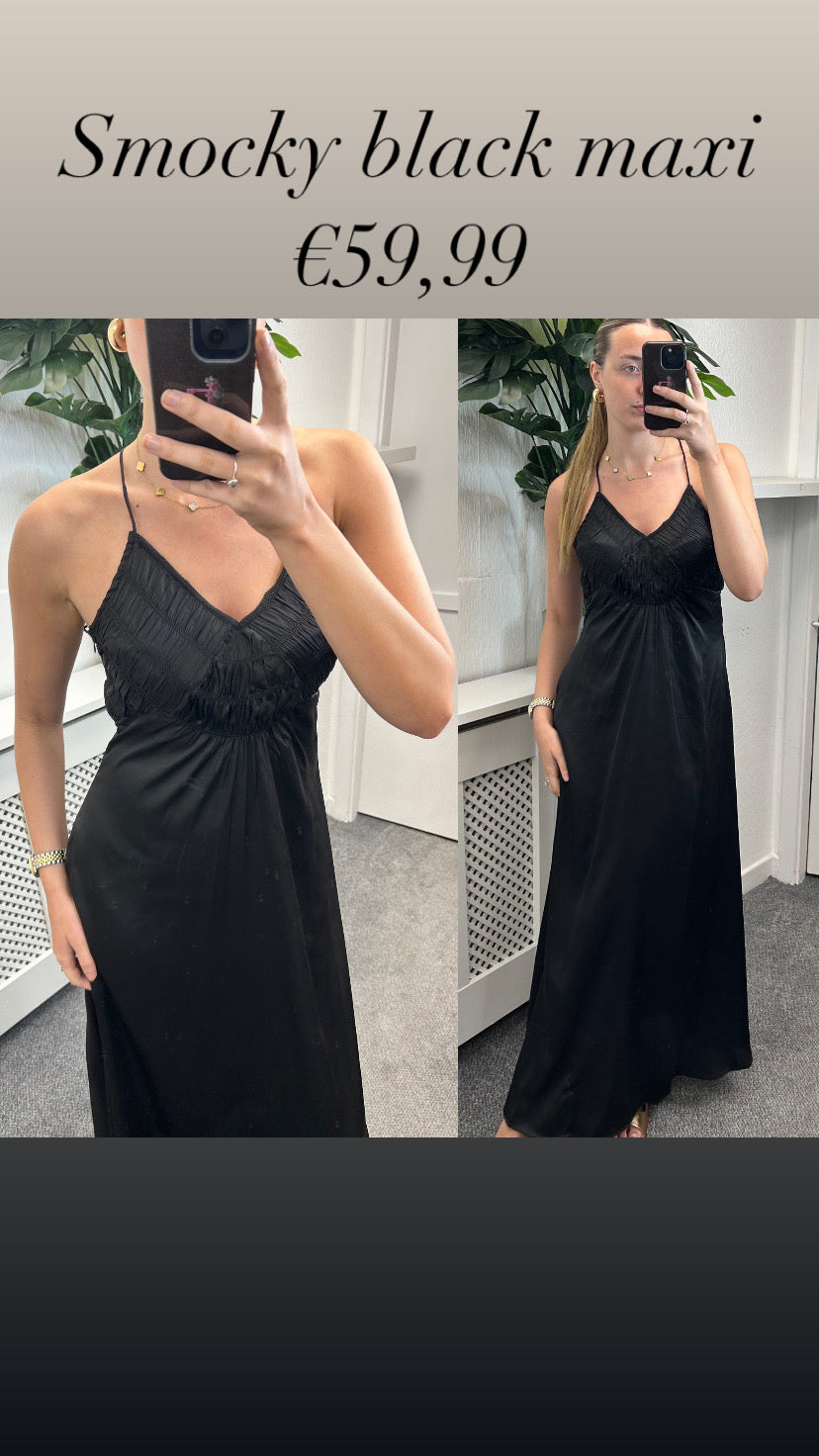 Smocky black maxi