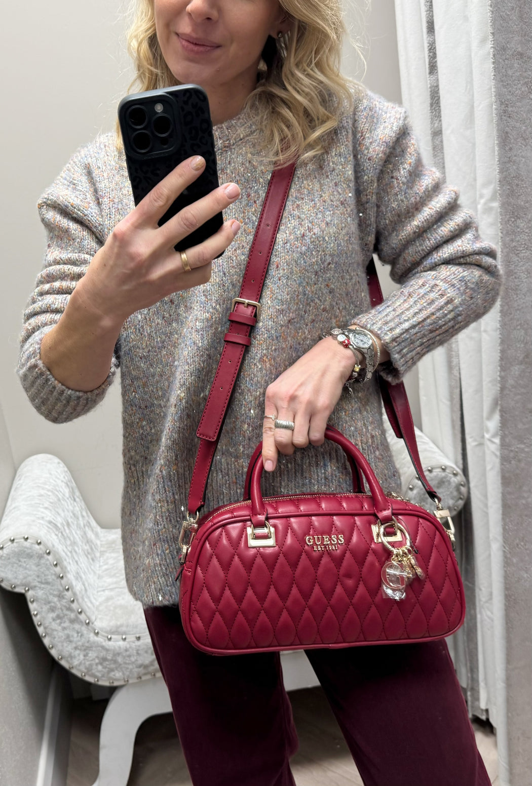 Guess Red VALLA Bag. QG812205.