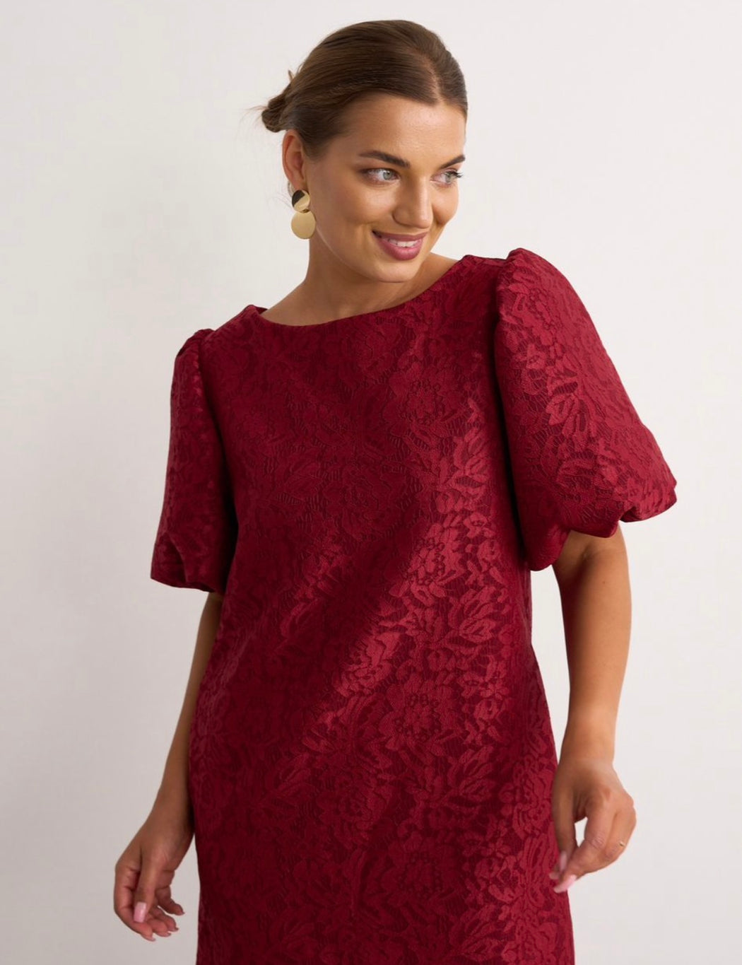 Breda wine  puff sleeve lace dress