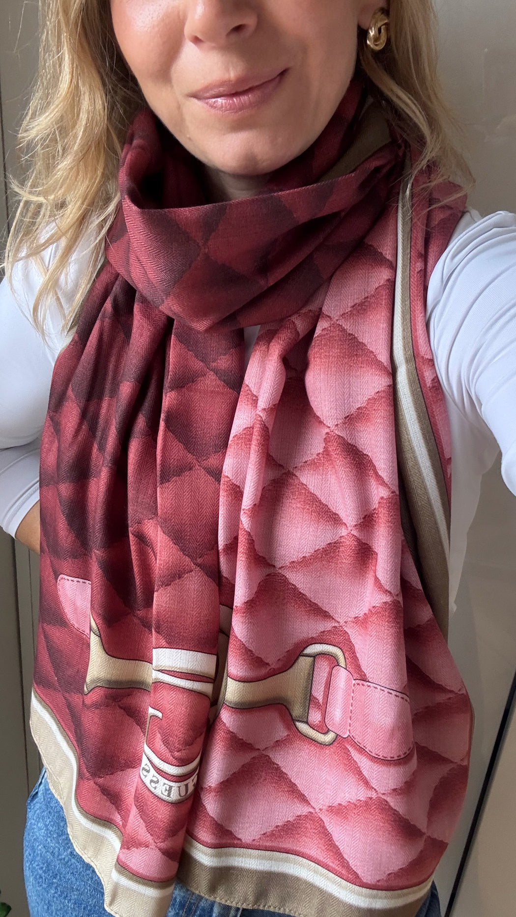 Guess AW5656POL03 - RWO scarf