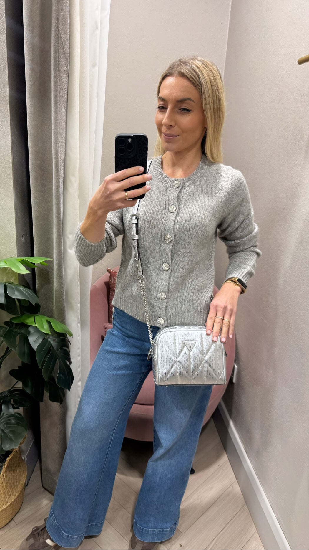 Guess Silver ALDINA Bag. GY966314