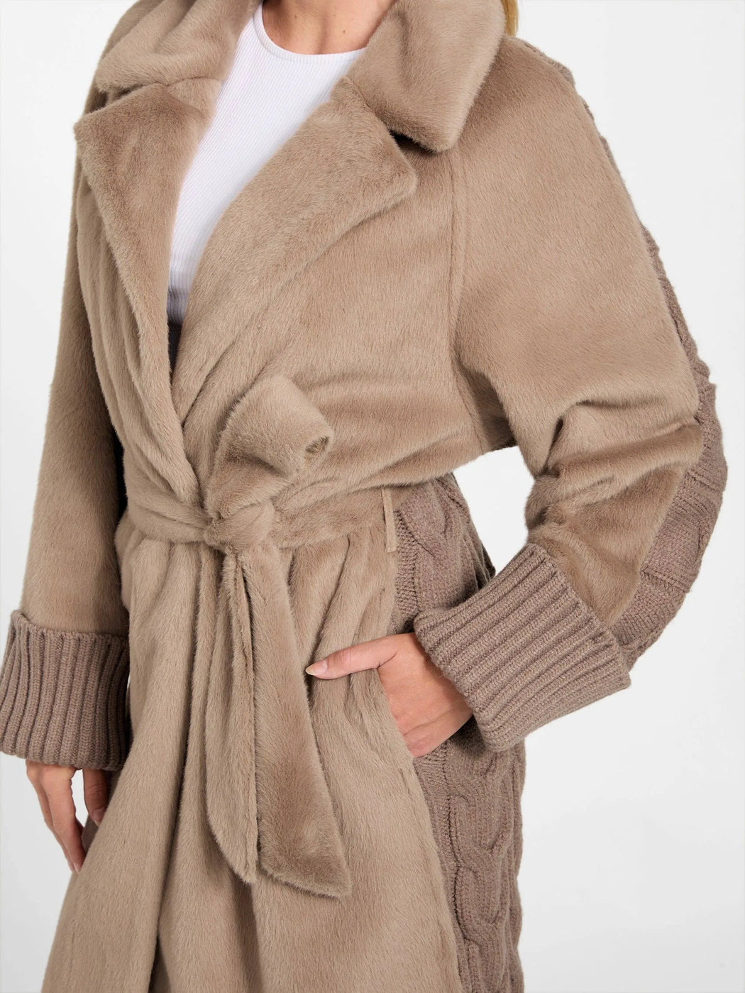 Guess Lucrezia Fur Knit Coat. W5BL63W4200