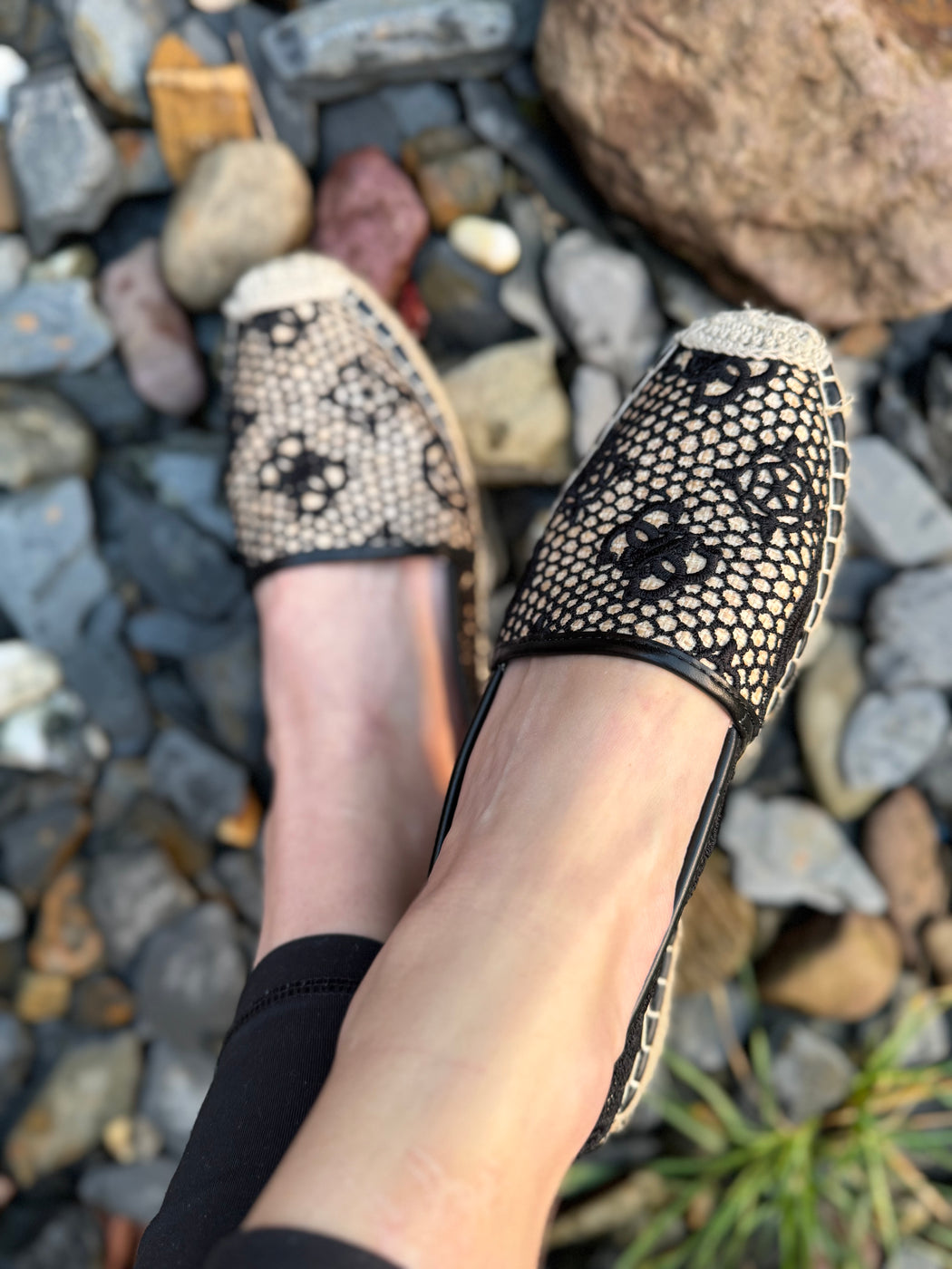 Guess black leather trim espradrils