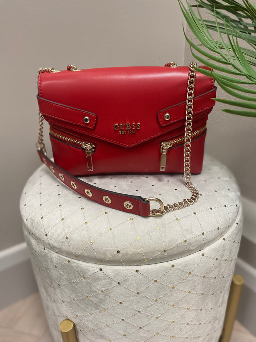 Trissa red guess bag vg934521 flap over crossbody / shoulder bag