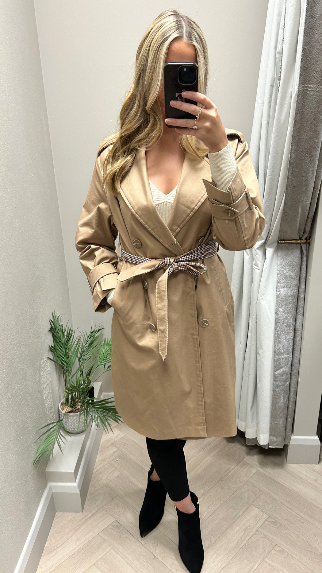 Mega trench camel jacket