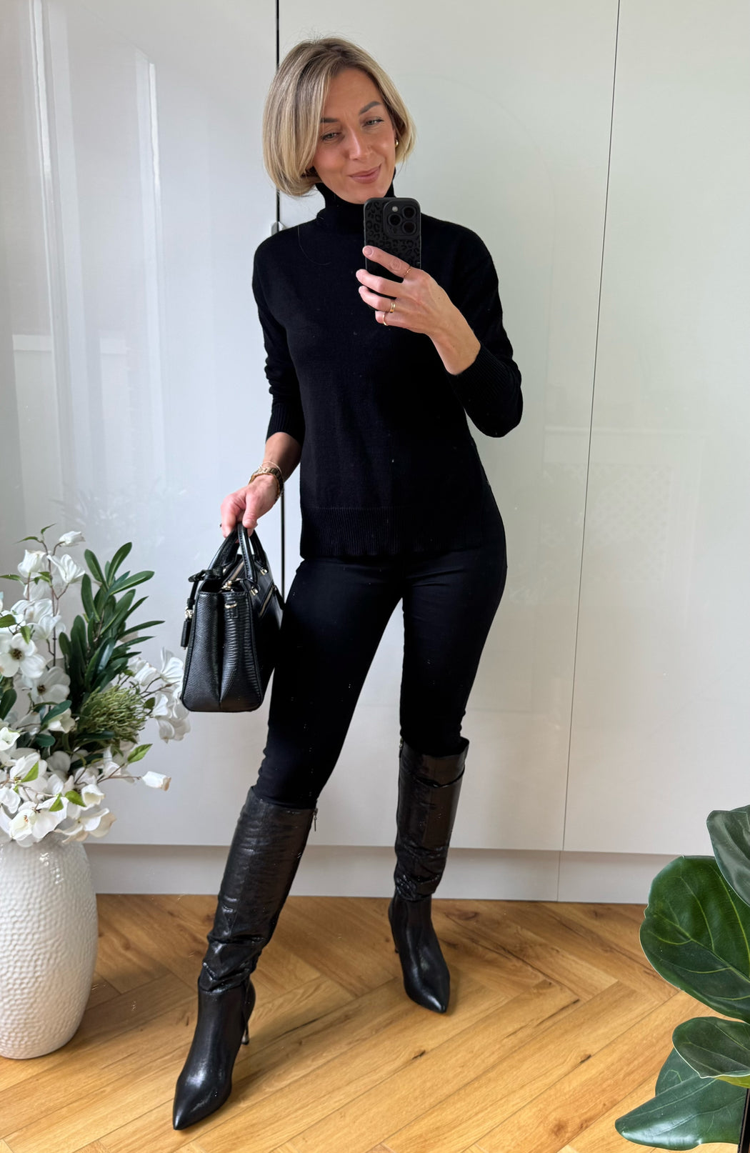 Mab black polo neck