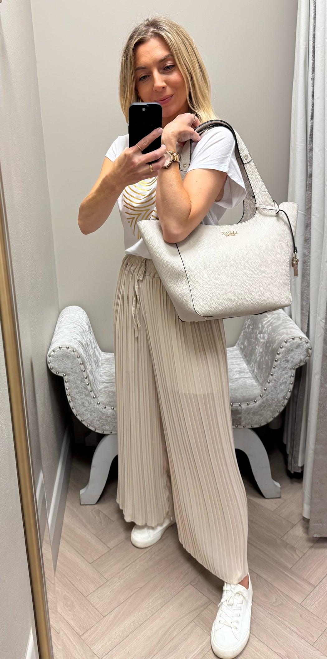 Kiss beige pleated elasticated trousers