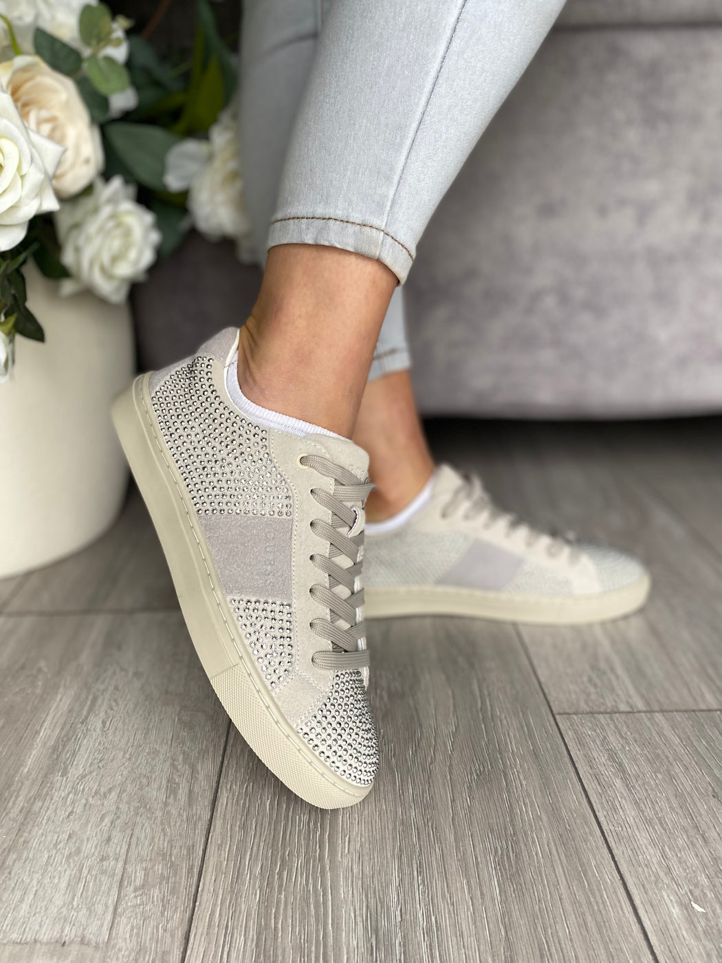 Guess grey diamanté sneaker flptodsue12