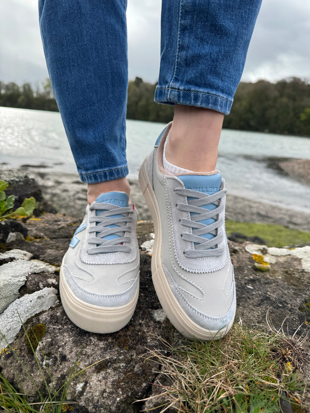 Eighty Chalky Blue Runners