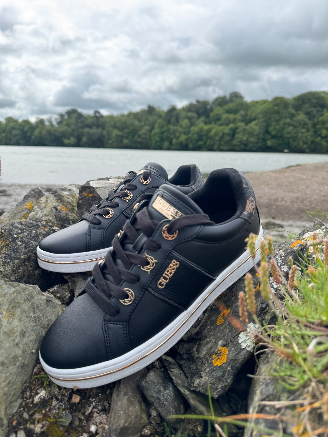 Guess stew black trainer