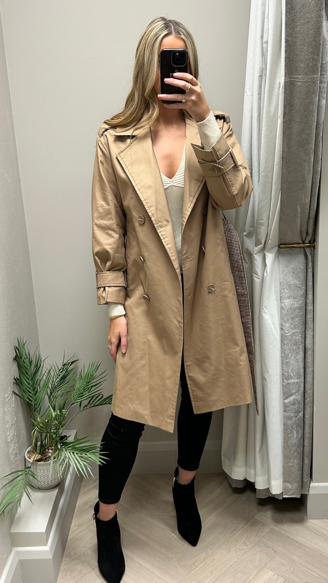 Mega trench camel jacket