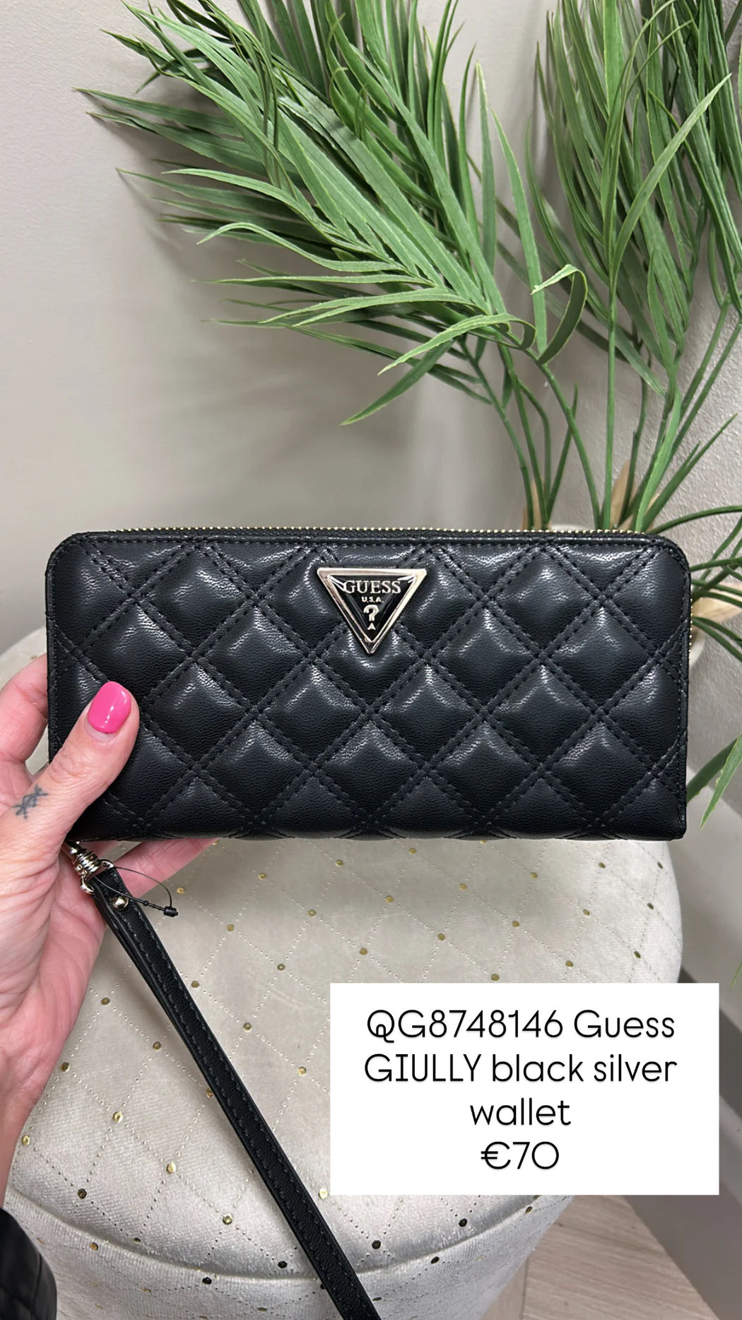 QG8748146 Guess GIULLY black silver wallet