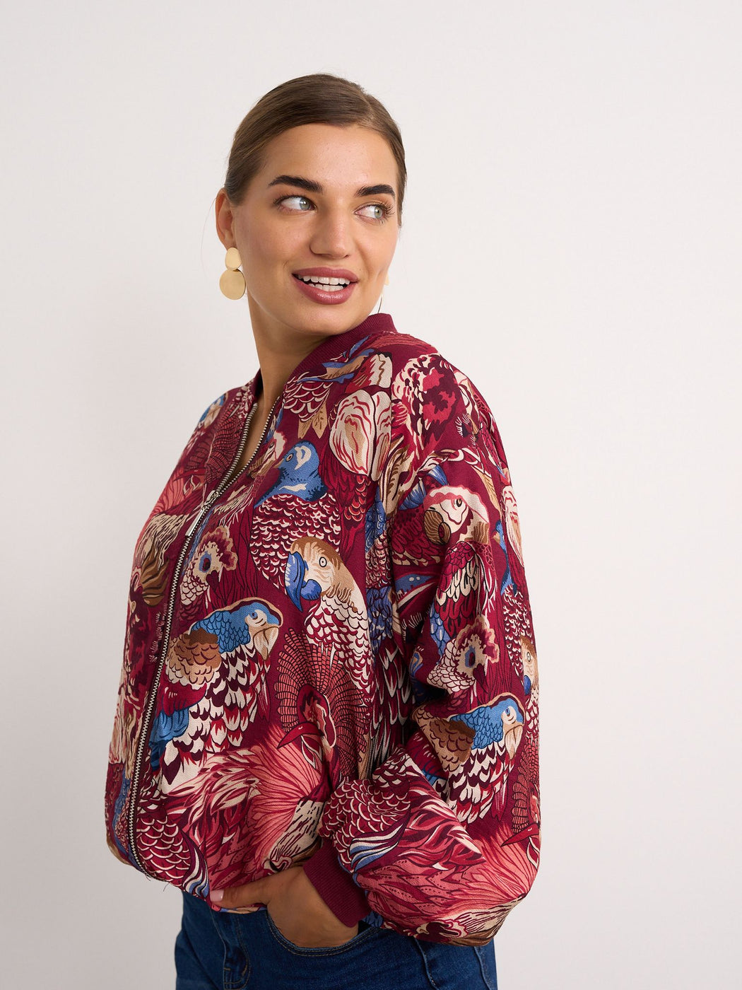 Satira wine bomber