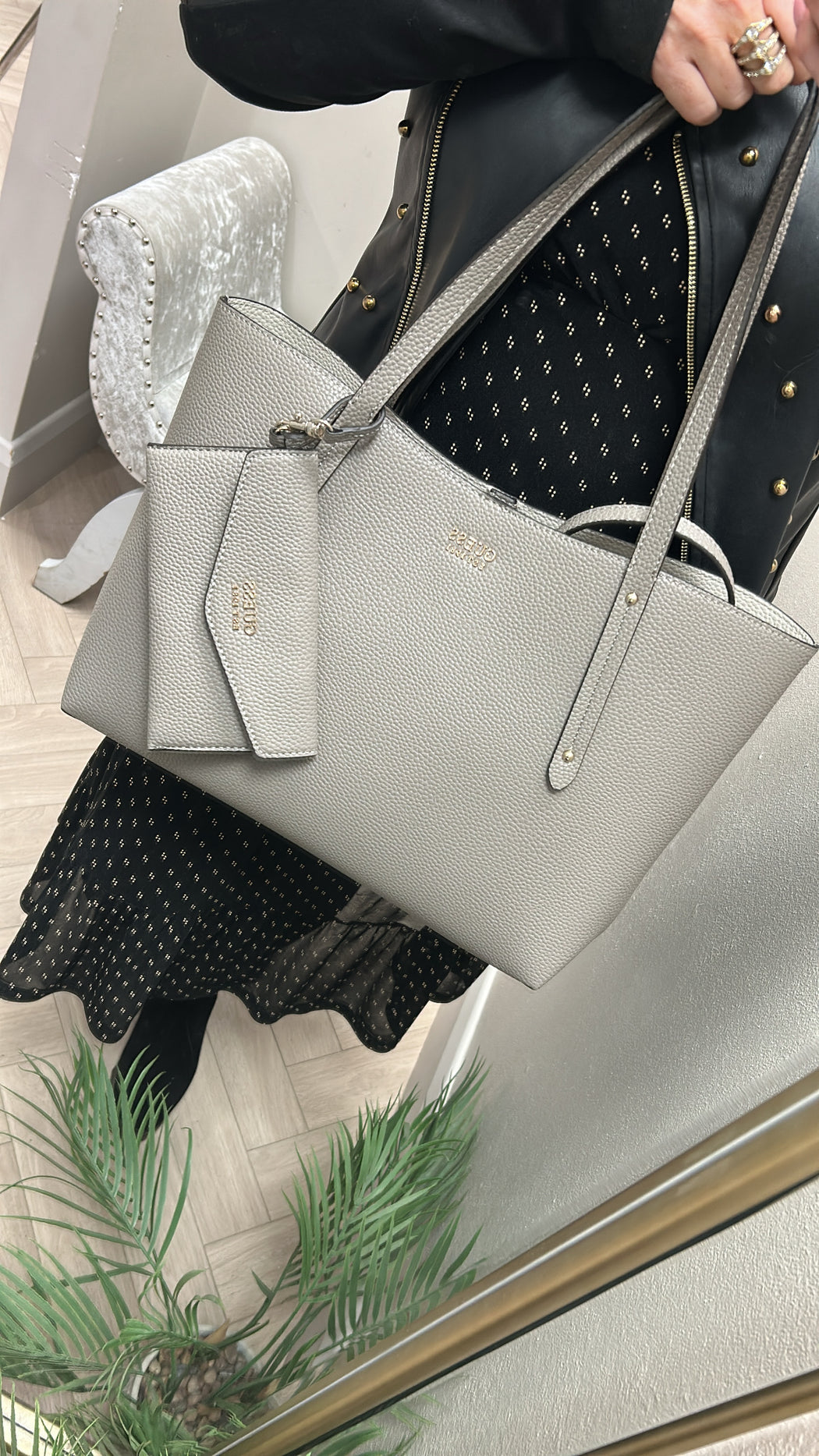 Guess Brenton taupe tote PG964823