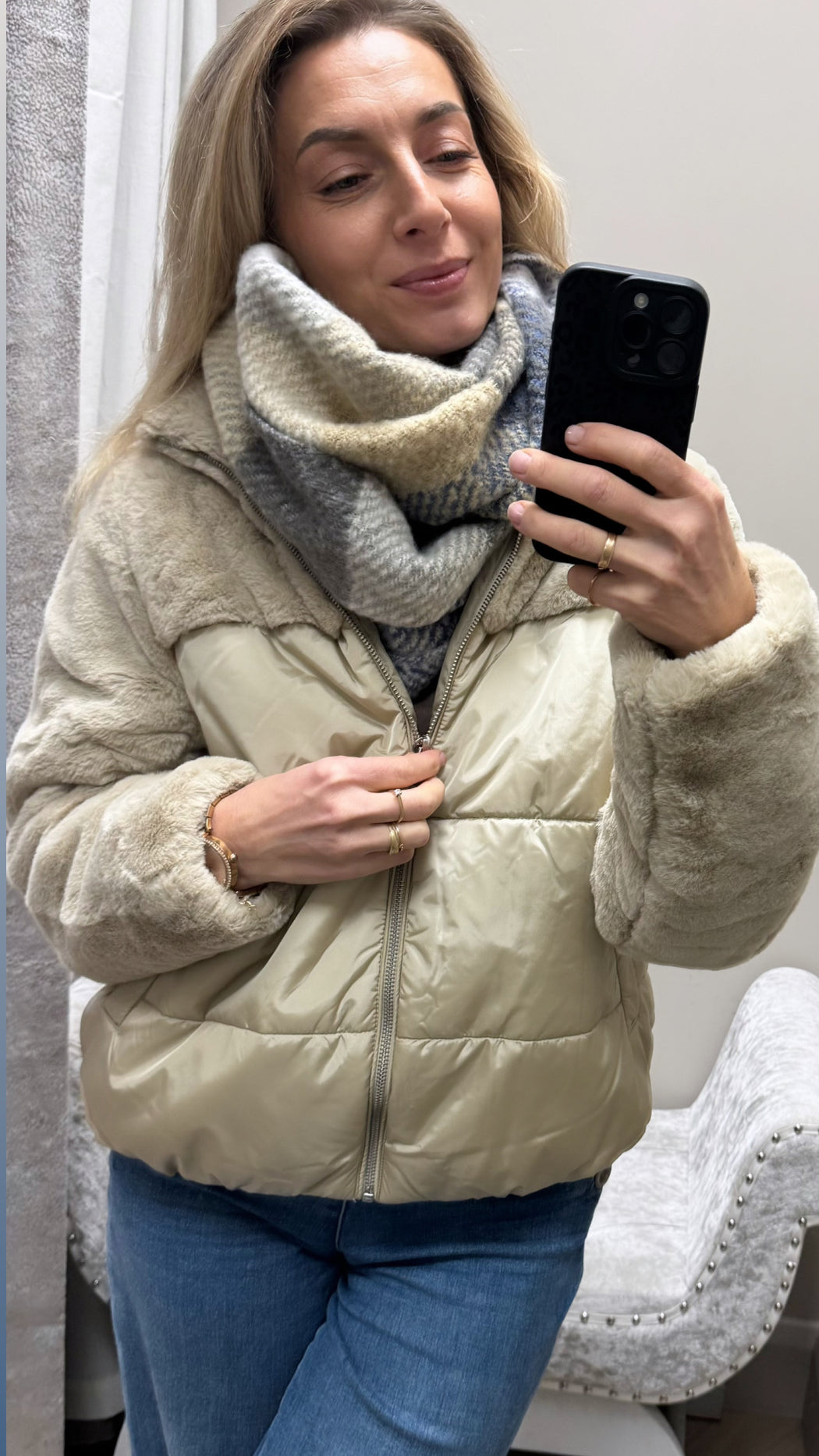 Popperes beige jacket